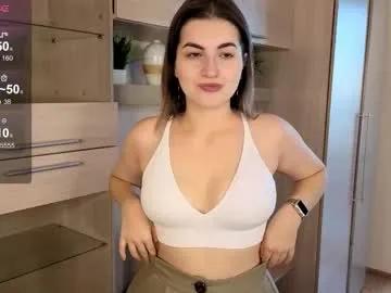 bernice_knight — GOAL: WET TOP + LIGHT FLASH BOOBS [122 tokens remaining] Welcome to my room! #shy  #bigass #bigboobs #18 #new