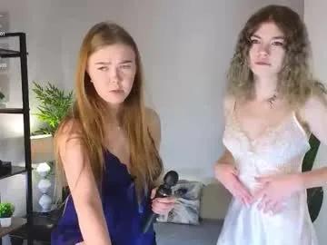 berry_bloom — GOAL:Take off our dress / We are #new #18 #couple #teen with #bigboobs [135 tokens remaining]