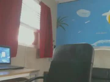 bigjaybo60 — Shower Show !!  60  Tokens !!