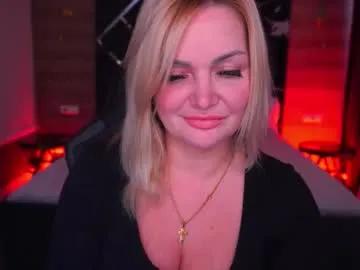 blondeviva — Flowers for lady #new #curvy #ukraine #sexy #cute [111 tokens remaining]