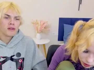 bonnie_and_c1yde — GOAL: show ass [201 tokens remaining] pvt open #couple #skinny #teen #young #new