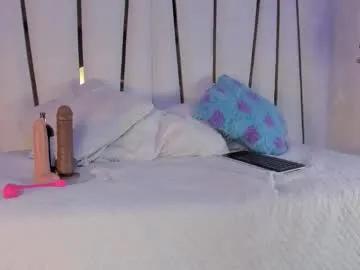 bonnie_sm — GOAL: double penetration [382 tokens remaining] Welcome to my room! #squirt #anal #18 #young #teen