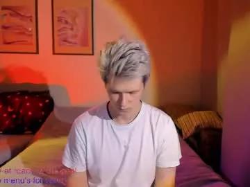 Freechat brestonsweet on Chaturbate