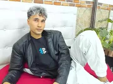 Freechat buddy_whitte on Chaturbate