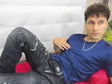 Freechat buddy_whitte on Chaturbate