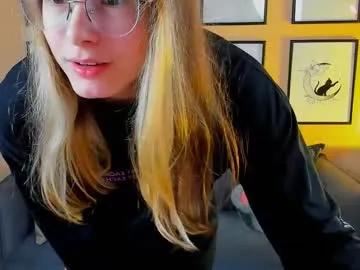 carrie_roses — GOAL: Feet in the camera [30 tokens remaining] For good mood^^ #18  #shy #cute #blonde #asmr