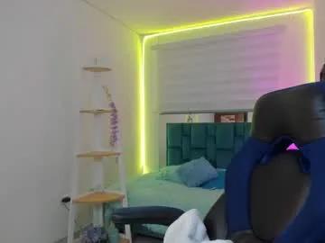 catalina_santana777 — Heeyyy! :) ** EXAMPLE ** #18 #latina #bigass #petite #new