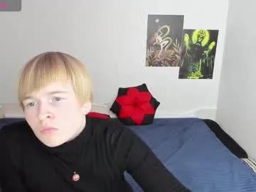 cattie_w_ — GOAL: Change a t-shirt [85 tokens remaining] Welcome to my room! #nonude #blonde #young  #lovense #feet