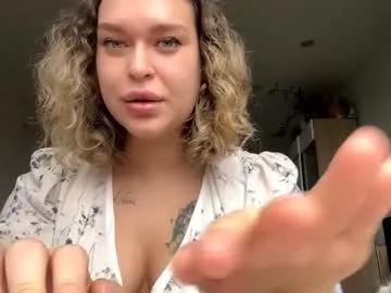 celestabailiff — Goal: Rate my today's outfit - My name is Stanislava and I'm #new and #shy girl with #bigboobs and #bigass with #blonde hair [30 tokens remaining]
