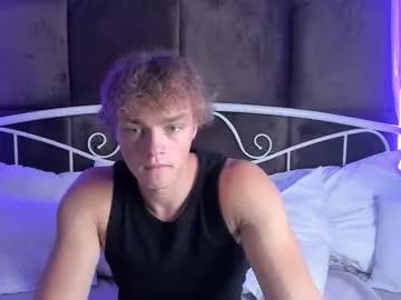 chase_muscular — GOAL: Jerk show [792 tokens remaining] Welcome to my room! Hi everyone!!! #18 #new #muscle #young #feet