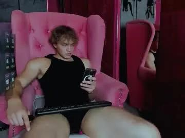 chase_muscular — GOAL: Take of top [199 tokens remaining] Welcome to my room! Hi everyone!!! #18 #new #muscle #young #feet