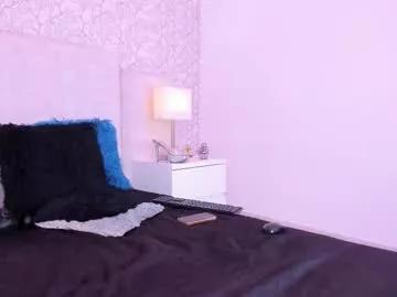 Freechat clairemiller on Chaturbate