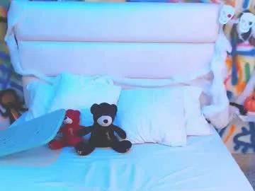 collins_aria — want play with you Make vibrate #cute #18 #daddy #slim #ass