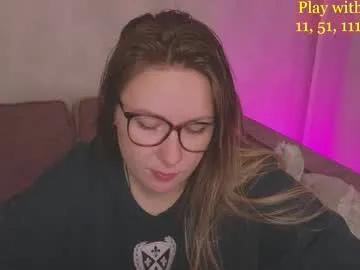 Freechat cute_darina on Chaturbate
