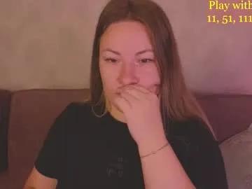 Freechat cute_darina on Chaturbate