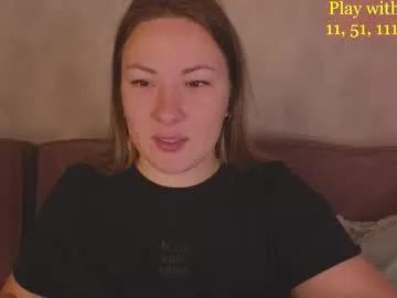 Freechat cute_darina on Chaturbate