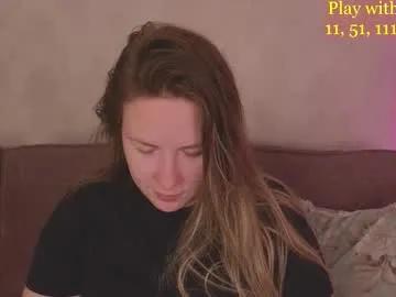 Freechat cute_darina on Chaturbate