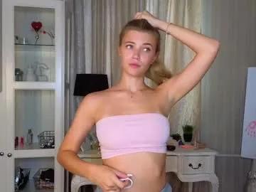cute_fox_girl — I'am back! Goal: POV Ride on u + control toy  #18 #blonde #new #young #shy  [527 tokens remaining]