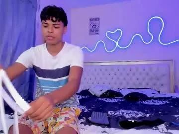 dafnezahiraa_ — GOAL: make me happy [300 tokens remaining] Welcome to my room! #asian #18 #squirt #cum #bigboobs