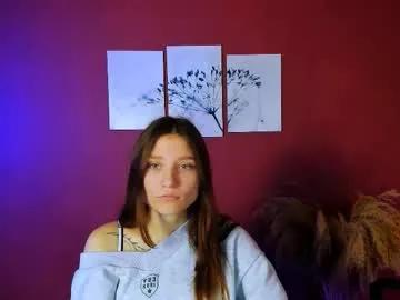 dana_sweet__ — GOAL: to make me smilel [150 tokens remaining] Welcome to my room! #18 #new #brunette #shy #nonude