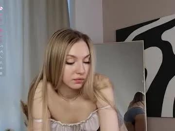 darlinechapel — GOAL: Start my hot show [19 tokens remaining] Meow :3 I'm Esma ! #18 #bigass #teen and #new with a #skinny body!