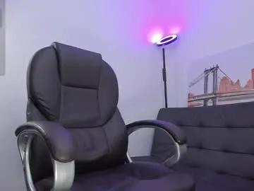 dash_bukoski — Cumshow when goal is reached. #bigcock #lovense #feet #muscle #findom [1111 tokens remaining]