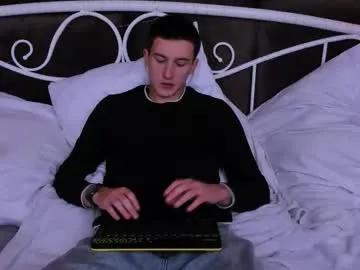 david__diamond — GOAL: take off your t-shirt [149 tokens remaining] Welcome to my room! #young #new #gay #pvt #master