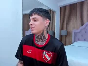 declan_fox — Show ur biceps & ur back + oiled chest   #bigcock #cum #party #young #18 [37 tokens remaining]