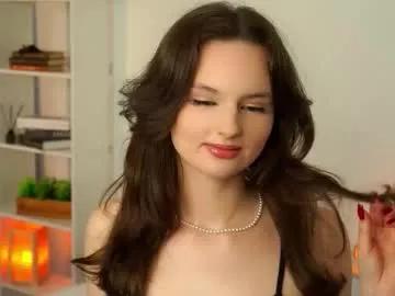 dianatheaker — first day here Goal: sensually movements back to cam  i'm #18 and #new #teen #natural #young [36 tokens remaining]