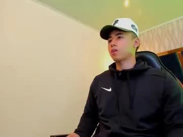 draven_marceaux — Show Muscles With Oil +Masturbation [111 tokens left]  Welcome to my hottest room   Don't forget to follow and rate me with   #master #lovense #bigcock #cum #feet