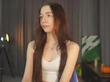 elbasypher — Hello i`m Elba, i`m #18 #teen #new #shy #natural   Goal: eye contact + duck lips  [28 tokens remaining]