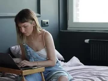 eleonora_linn_ — GOAL: Let me introduce myself and kiss you // Hey! I'm Lisa! It's my second stream here) Let's chat // #shy #teen #young #skinny #blonde [90 tokens remaining]