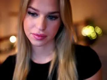 elister_alison — 2nd day. Be nice please! #teen #blonde #trans #new #booty