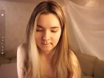 elizabethennals — #new g : lick one's finger . Hello im Elizabeth I'm 18 years old,  here im #shy #bigboobs #young #18 #young #skinny [16 tokens remaining]
