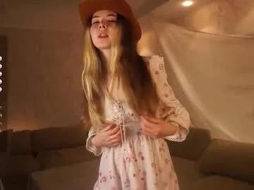 elizabethennals — #new g: lick my finger   - Hello im Elizabeth I'm 18 years old,  here im #shy #bigboobs #young #teen [25 tokens remaining]