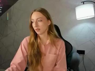 ellen_marshall — GOAL: air kiss for you [12 tokens remaining] Welcome to my room! #18 #shy #smalltits #german #daddysgirl