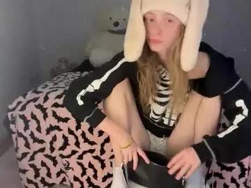 ellieluvs — Ellieluvs's birthday stream #18 #snowbunny #new #dirtytalk #petite