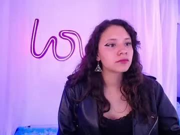 emilirusso — Emilirusso's room   #new  #18  #latina  #teen  #cute