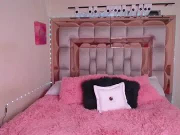 emily_poarch — full naked  #teen  #bigass #cute  #feet #squirt [453 tokens remaining]