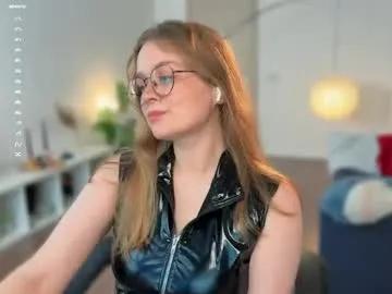 Freechat emilyforelsket on Chaturbate