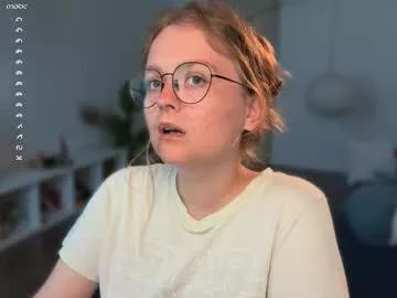 Freechat emilyforelsket on Chaturbate