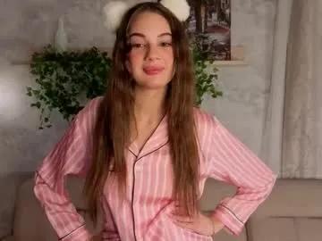 erindewyer — Goal - Touch my sweet lips  Hi, my name is Agness ! #18 #teen #young #new #shy [11 tokens remaining]