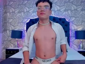 ethanleroyy — Close up that cock  [22 tokens left] #fuckmachine #gay #monstercock #femboy #edging