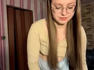 ethelynvainio — Goal: Tease my boobs !Uhmm Hello Guys :) #new #bigass #curvy #teen #18 [45 tokens remaining]