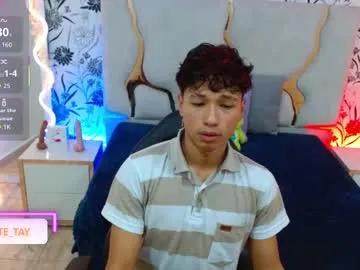 Freechat ette_tay on Chaturbate