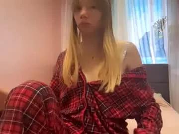eugenakhouri — Goal:lick two fingers hi, I'm new here will be glad to meet you #new #cute #18 #petite #shy [31 tokens remaining]