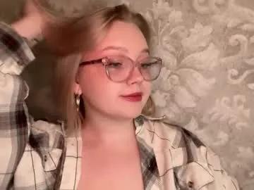 eva_kittenn — lush work from 2 tk  #smoke #natural #curvy #teen  #cute