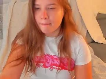 evacheeky — Goal: Make my fingers wet I'm Eva #cute #18 #teen #hairypussy #new [0 tokens remaining]