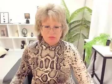 Freechat evelynblissful on Chaturbate