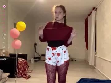 evonnesilvestre — Goal: tease with my bra #shy #18 #lovense #squirt #bigboobs [33 tokens remaining]